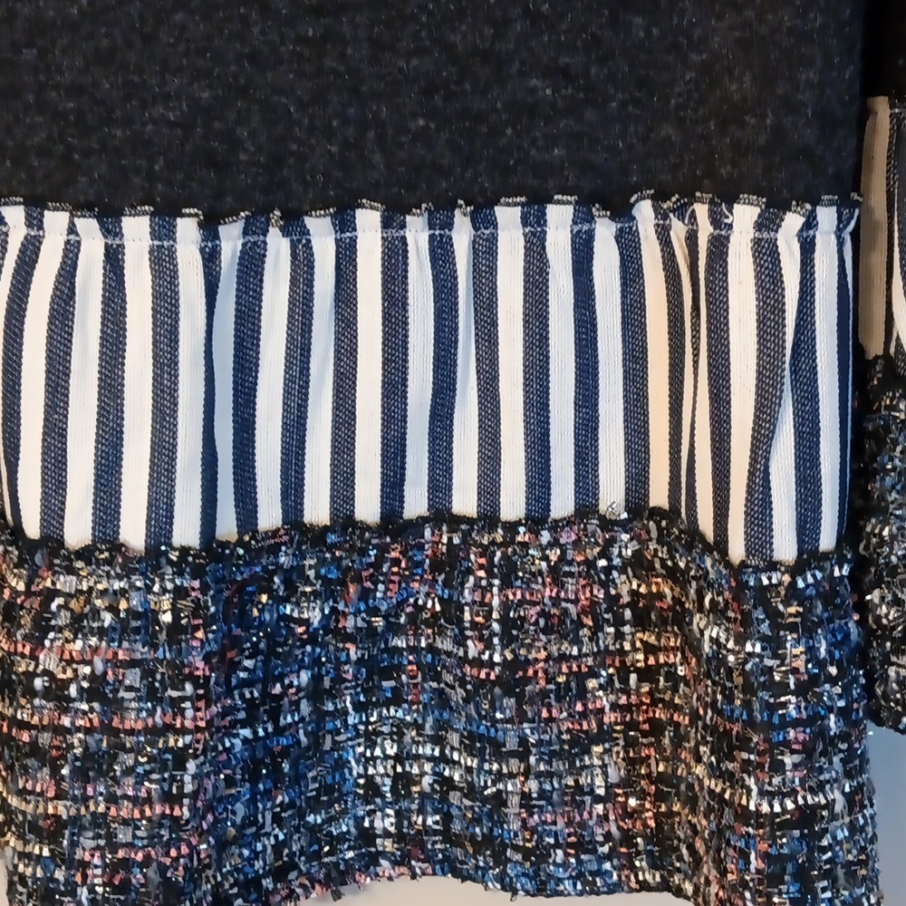 NWOT**T H M L Women's Top - Picture 4 of 6